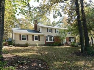 8 Oxford Rd, North Caldwell, NJ 07006