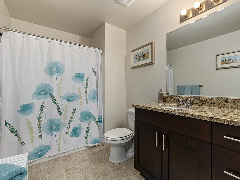 HighPoint on Overland — Photo 27