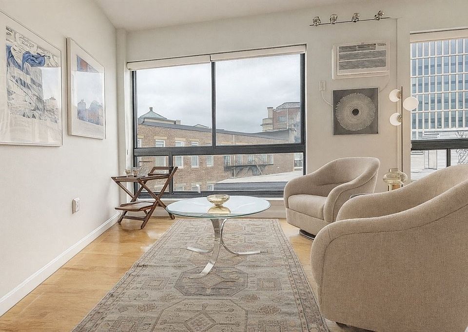 1st image of 12 Stoneholm St APT 520