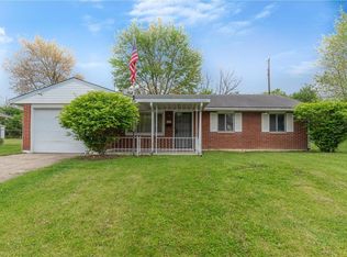1645 Fair Oaks Dr, Sidney, OH 45365