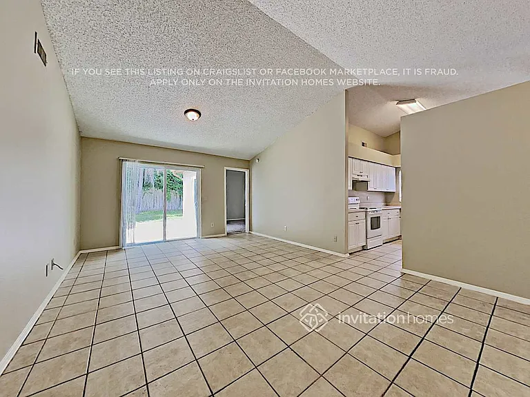 1714 Brandon Trace Ave — Photo 6
