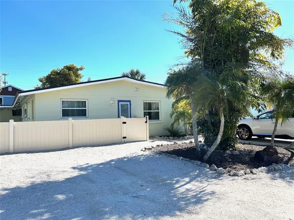 311 63rd St, Holmes Beach, FL 34217