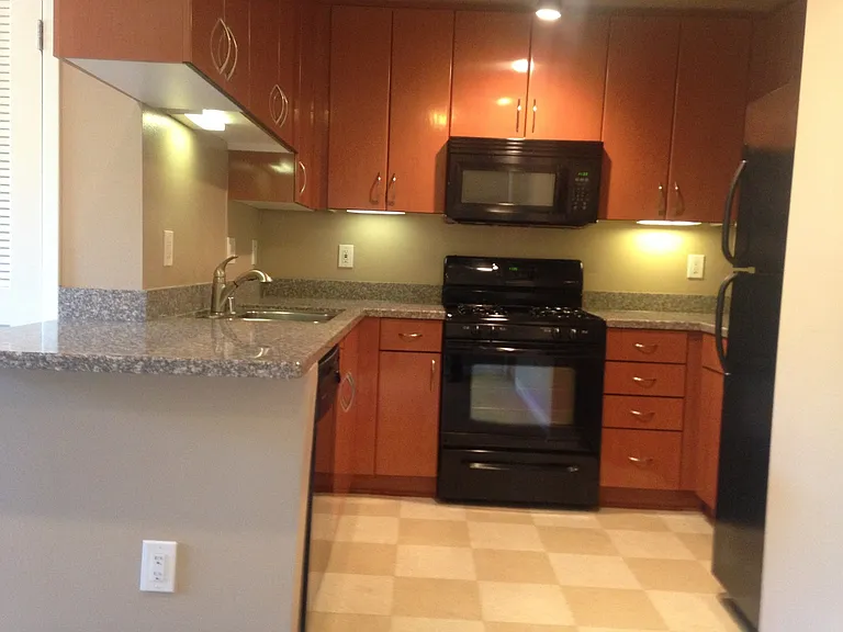 Old Pasadena Collection Apartments — Photo 36