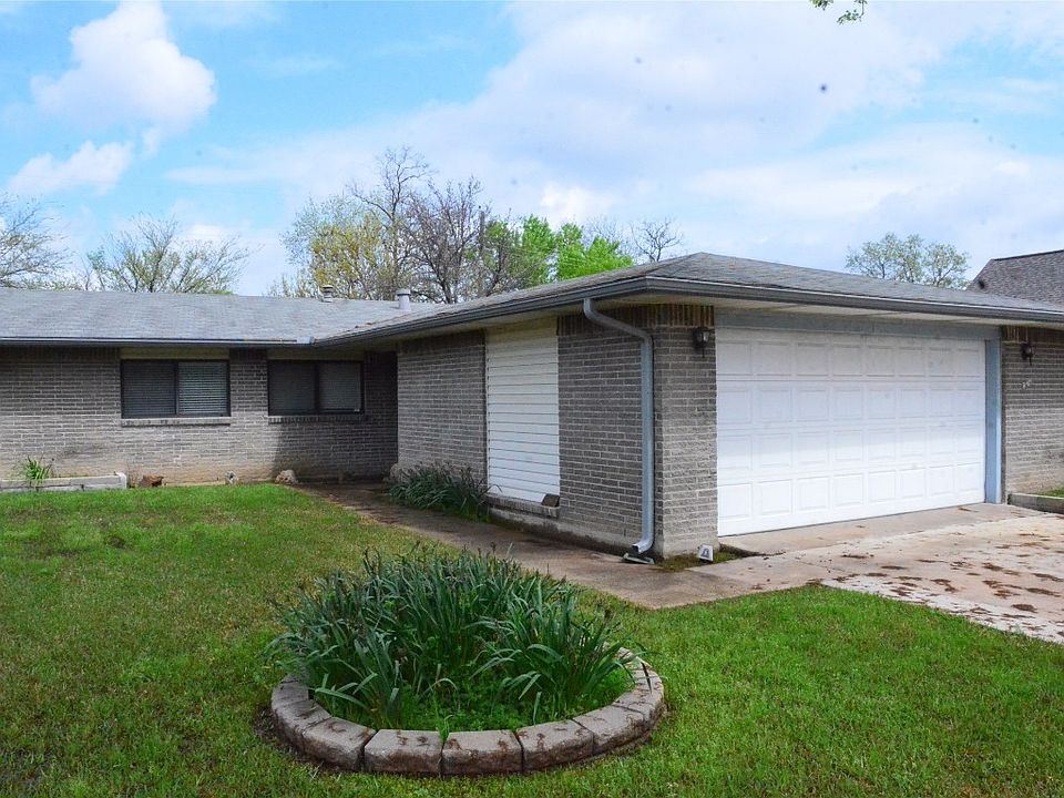3209 W Rochelle Rd, Irving, TX 75062 Zillow