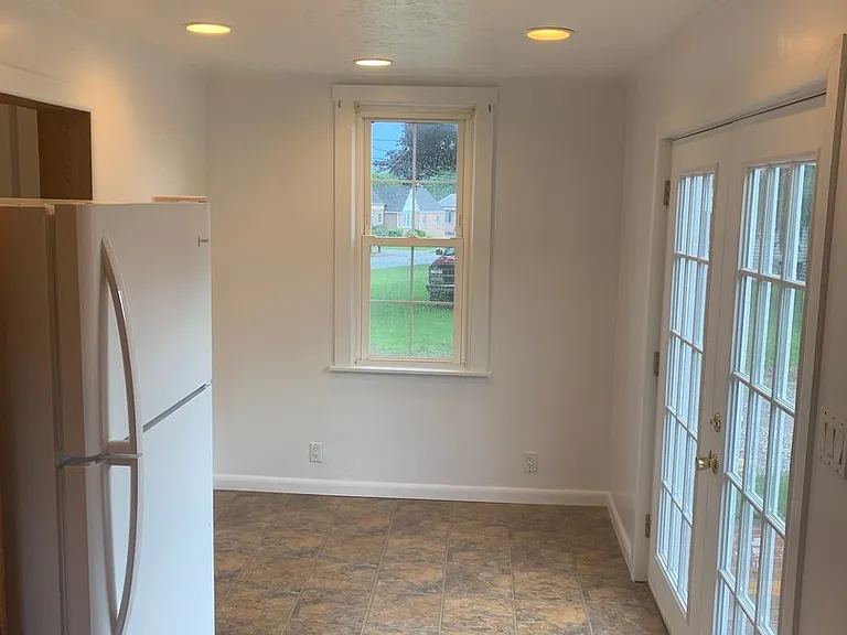 2243 Sunset Ln — Photo 8