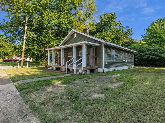 3rd image of 1347 E Trigg Ave