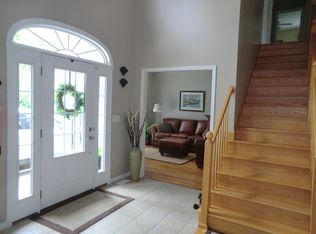 5 Old Coach Rd, Athens, OH 45701