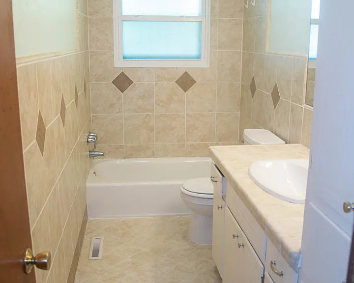 1417 Hollywood Ave — Photo 4