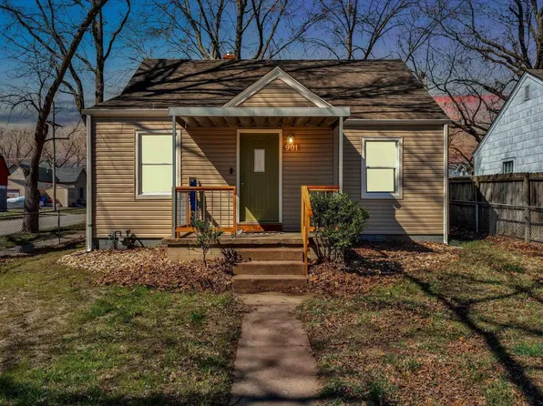 901 NE Michigan Ave, Topeka, KS 66616