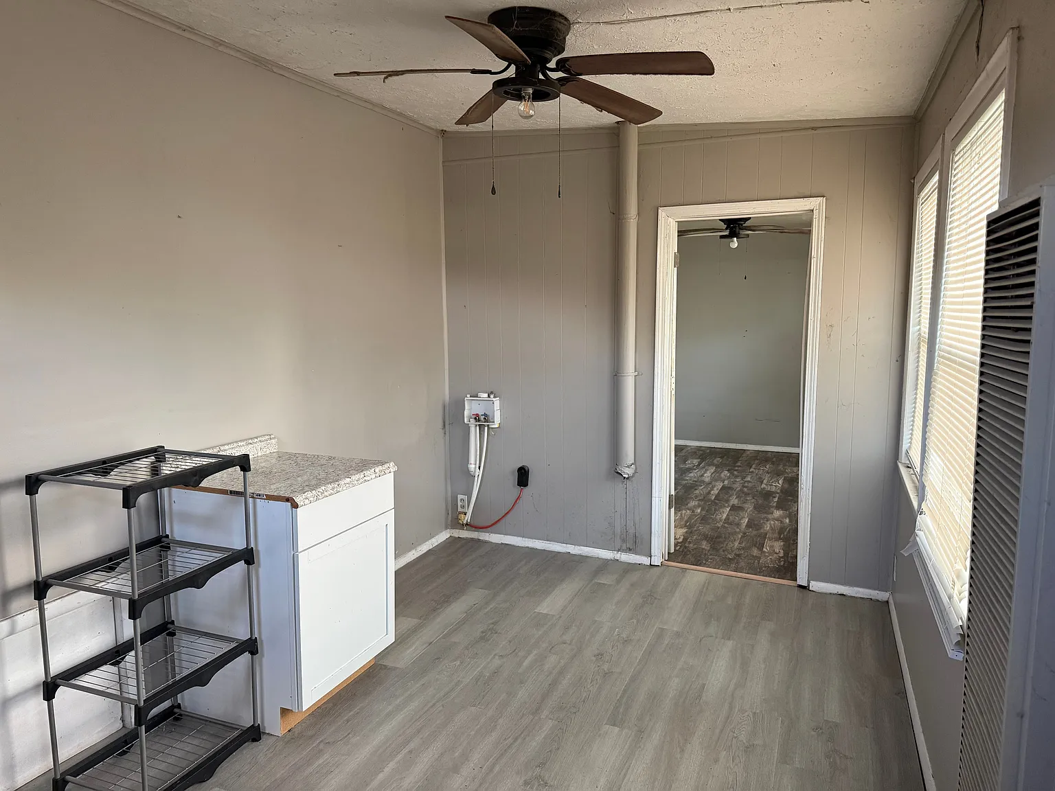 3 bed, 2.0 bath, $1,450 — Photo 3