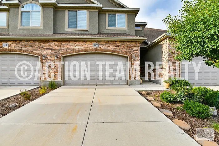 3 bed, 2.5 bath, 2282 sqft, $2,375 — Photo 1