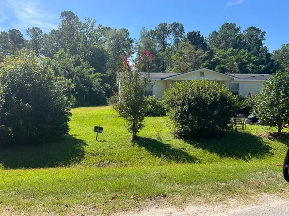 283 W End Dr, Moncks Corner, SC 29461