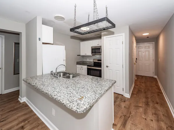1530 Fort Johnson Rd APT 3J, Charleston, SC 29412