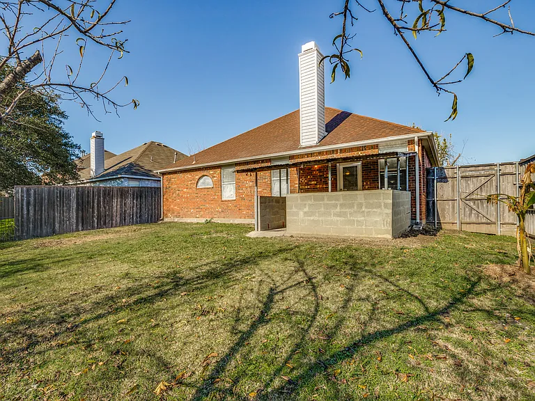 4214 Carrington Dr — Photo 13