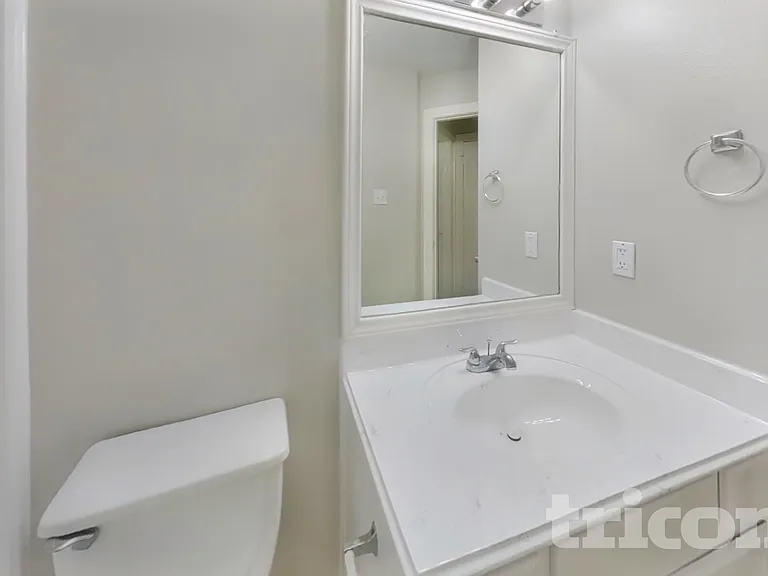 18835 Atasca Oaks Dr — Photo 16