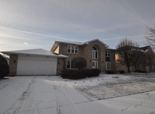 7901 Woodruff Dr, Orland Park, IL 60462