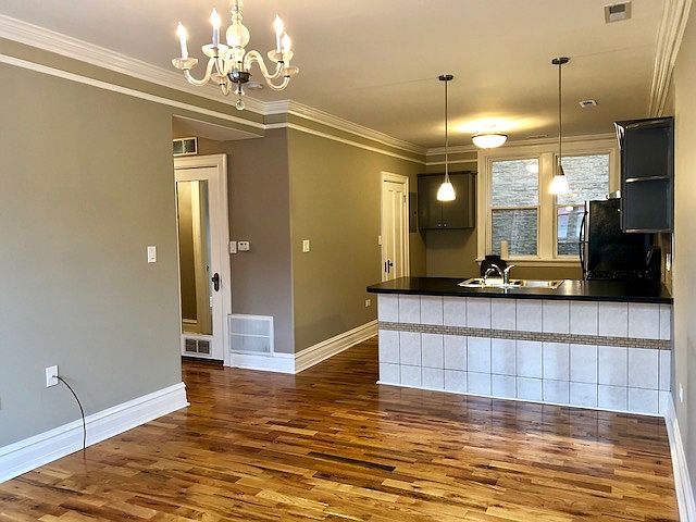 1st image of 5037 N Western Ave APT 2S
