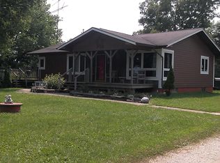 2827 Rustic Ave, Peru, IA 50222