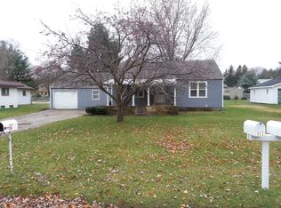923 Eureka St, Greenville, MI 48838