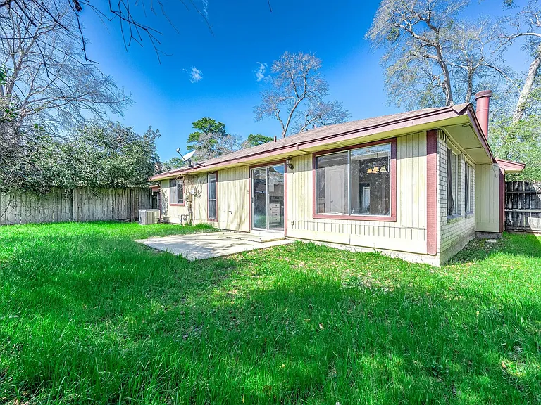 3423 Nutwood Ln — Photo 20