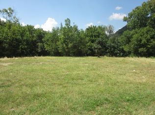 Berry Rd, Elizabethton, TN 37643