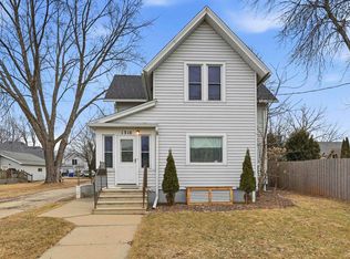 1310 S Madison St, Appleton, WI 54915