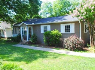 411 Cherry St, Pendleton, SC 29670