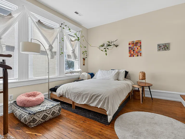 710 N 24th St #3 — Photo 5