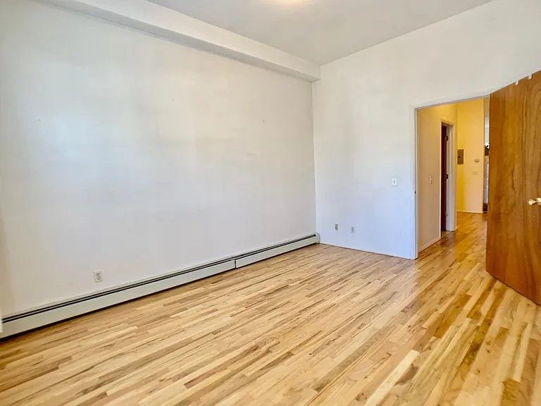 78 Webster Ave #2R — Photo 9
