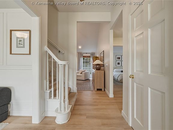 5th image of 309 Spicywood Dr