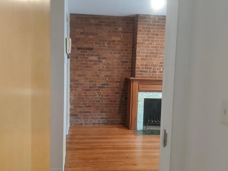 111 Gainsborough St #22A — Photo 1