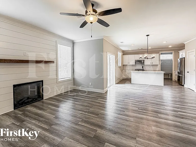 873 Preston Rd — Photo 4
