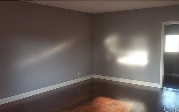 5th image of 2723 Valencia Ave