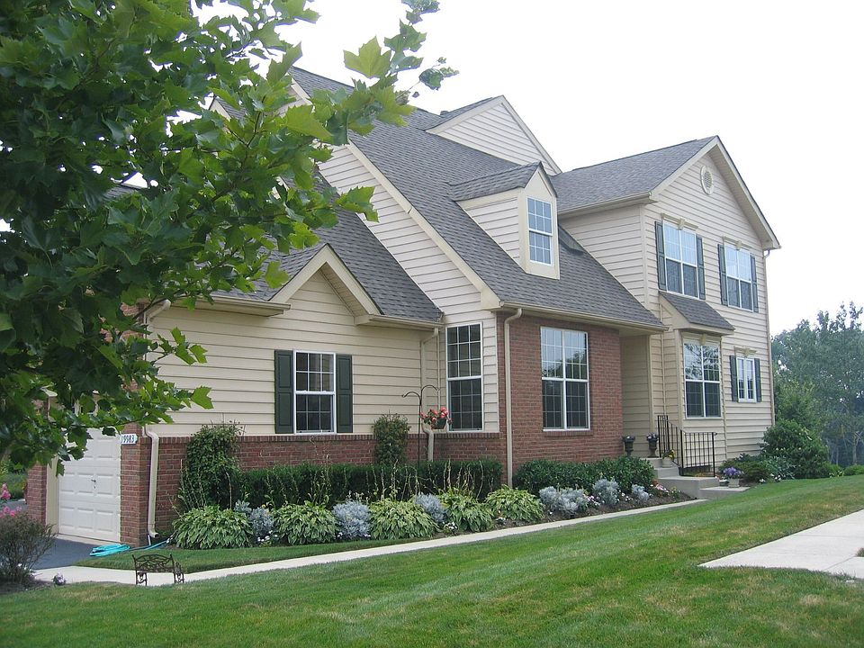 Elegant End Unit Townhome