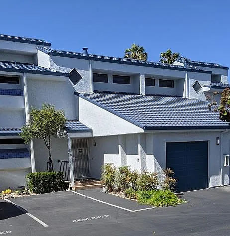 1520 Trawler St photo 1