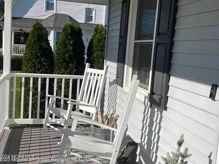 509 Laurel Ave — Photo 3