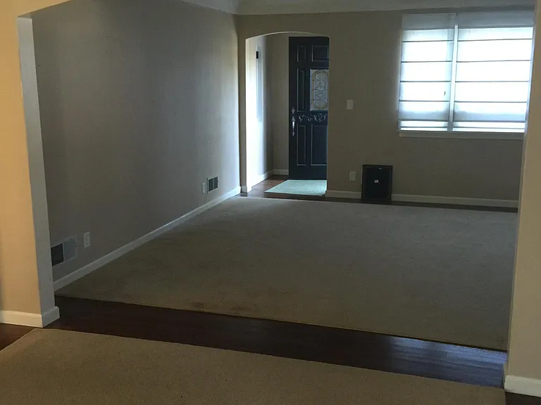 443 W 28th Ave — Photo 7