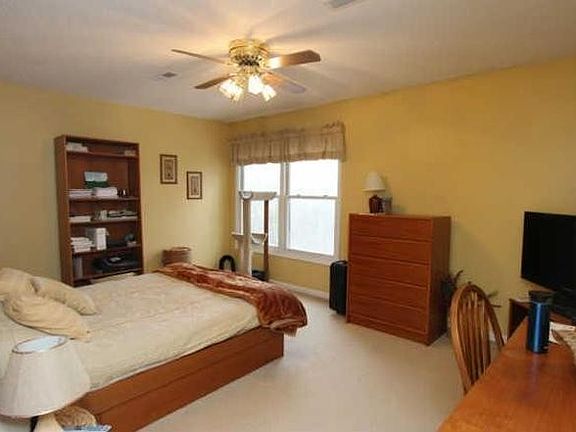 5th image of 2803 Wakefield Dr