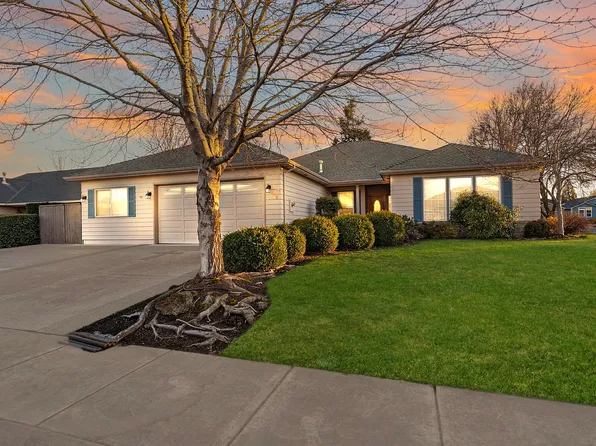 2610 Beebe Rd, Central Point, OR 97502