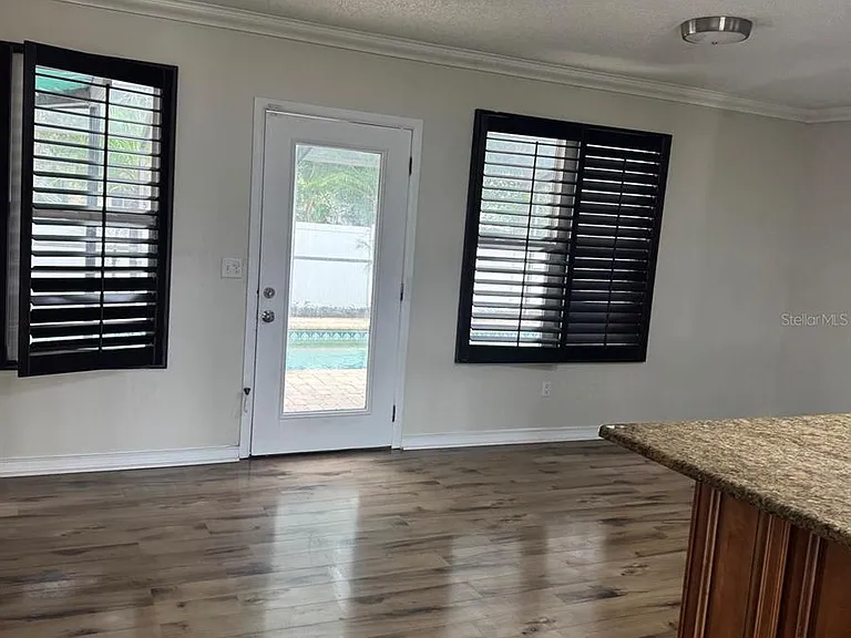 3306 Lake Saxon Dr — Photo 13