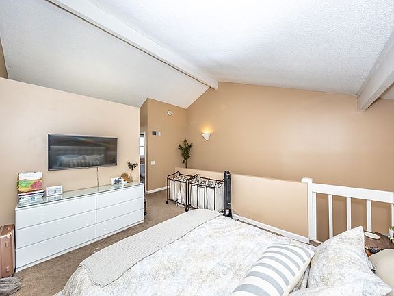 4th image of 700 E Lake Dr Unit 22