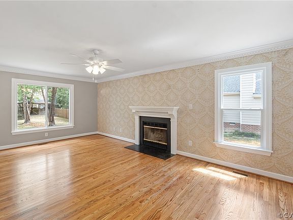 5th image of 2236 Thornbury Dr