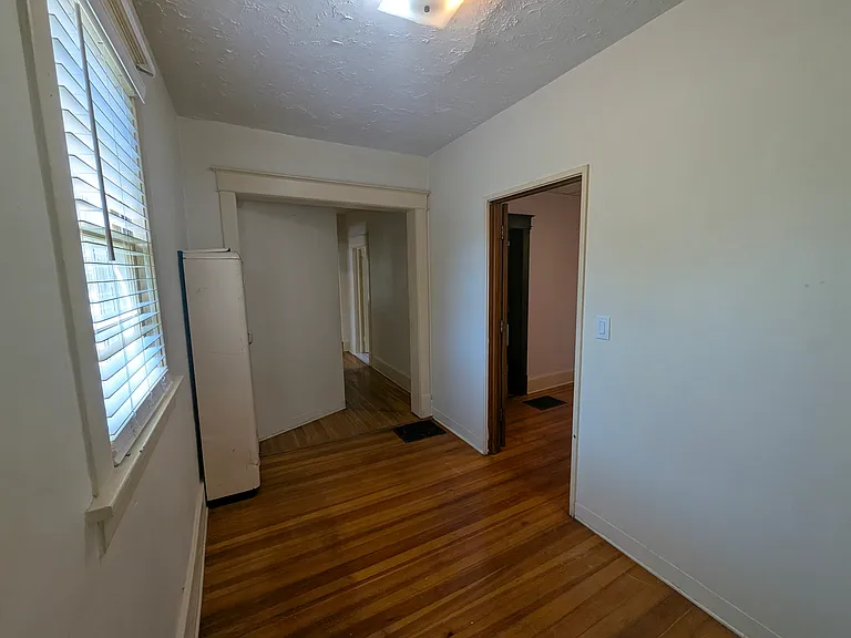 1524 S 24th St #1 — Photo 11