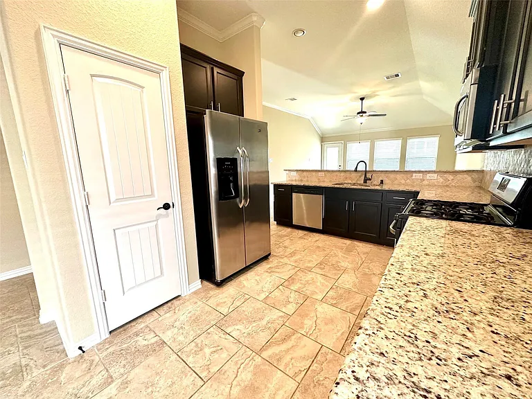 14818 Raleighs Meadow Ct — Photo 3
