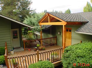 14895 SW Village Ln, Beaverton, OR 97007