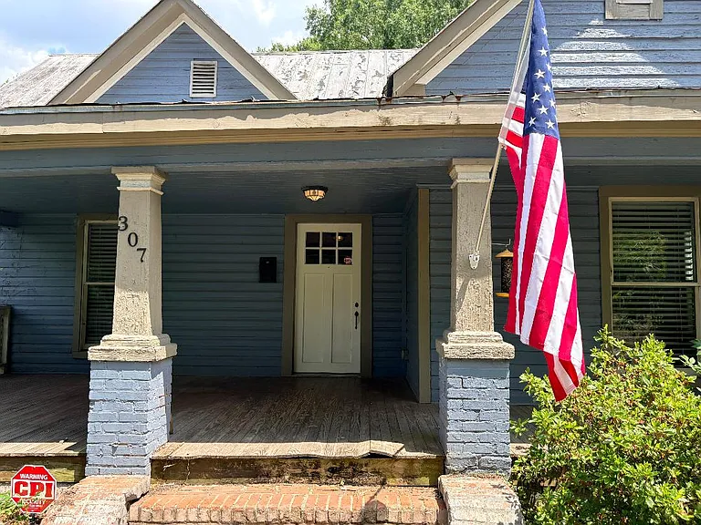 307 Clay St — Photo 15
