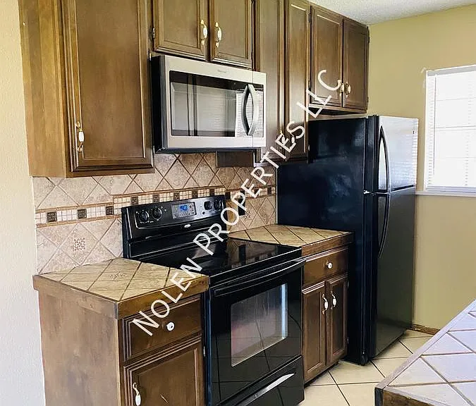 3014 W Delta Dr — Photo 6
