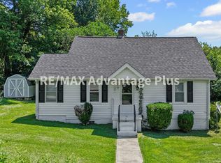 818 3rd St, Blackstone, VA 23824