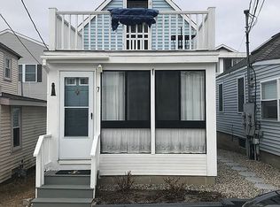 7 Boston Ave, Hampton, NH 03842