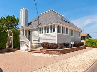 55 Harbor Rd, Westhampton Beach, NY 11978